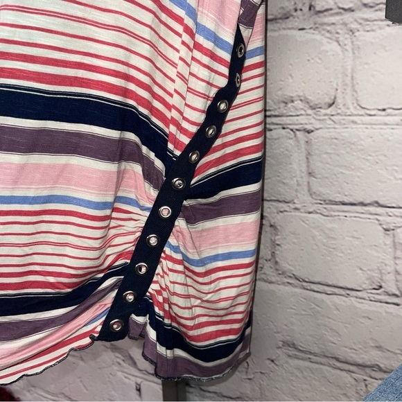 Maurices striped top large - Picture 2 of 6